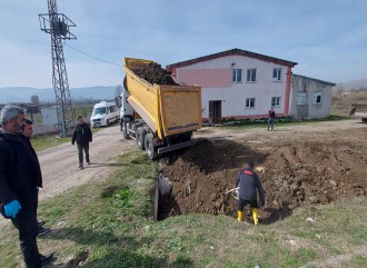 Turhal Organize Sanayi Blgesinde temizlik ve evre dzenleme almalar devam etmektedir.