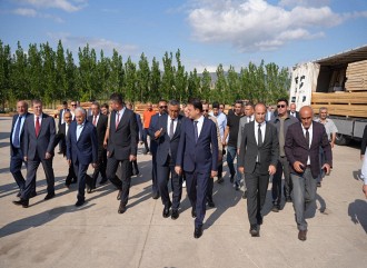 Trkiye Cumhuriyeti 65. Hkmeti Babakan Sn. Binali Yldrm, Turhal Organize Sanayi Blgesini ziyaret ederek incelemelerde bulundu.